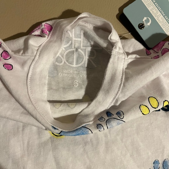 Chaser White T-shirt with Love puppies and colorful paw prints size 6 NWT - Picture 3 of 3